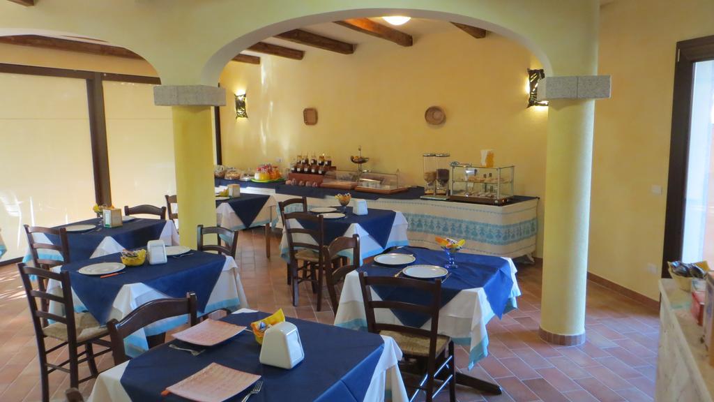 Il Viandante Otel San Teodoro  Dış mekan fotoğraf